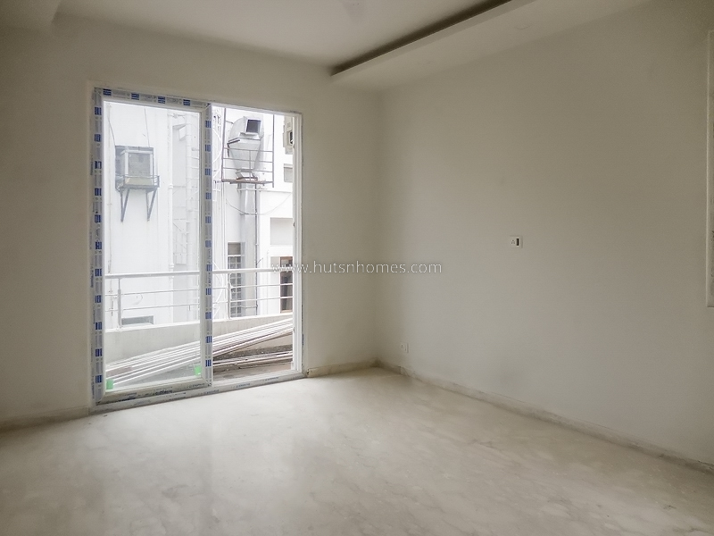 3 BHK Flat For Rent in Vasant Vihar