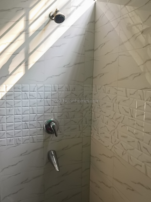 2 BHK Flat For Rent in Defence Colony