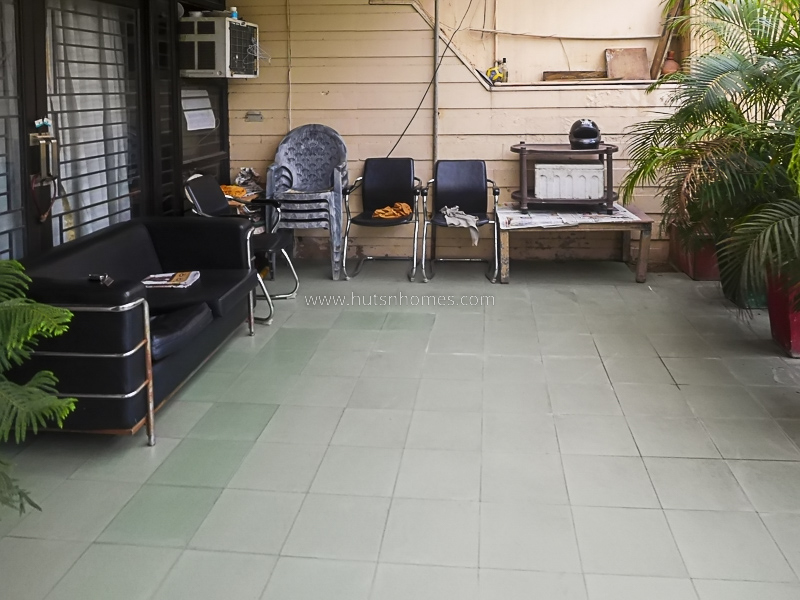 2 BHK Flat For Rent in Defence Colony