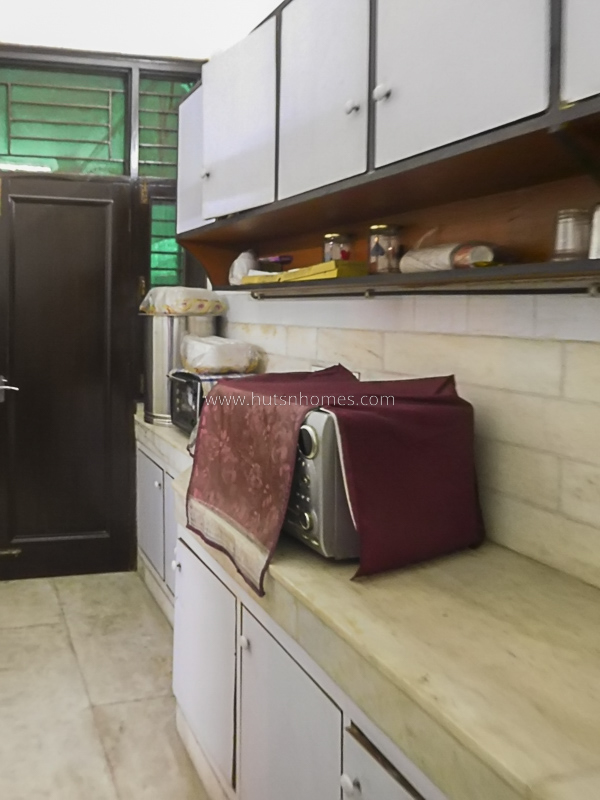 2 BHK Flat For Rent in Defence Colony