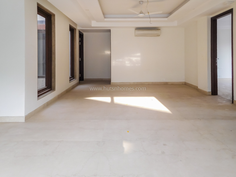 4 BHK Builder Floor For Rent in Neeti Bagh