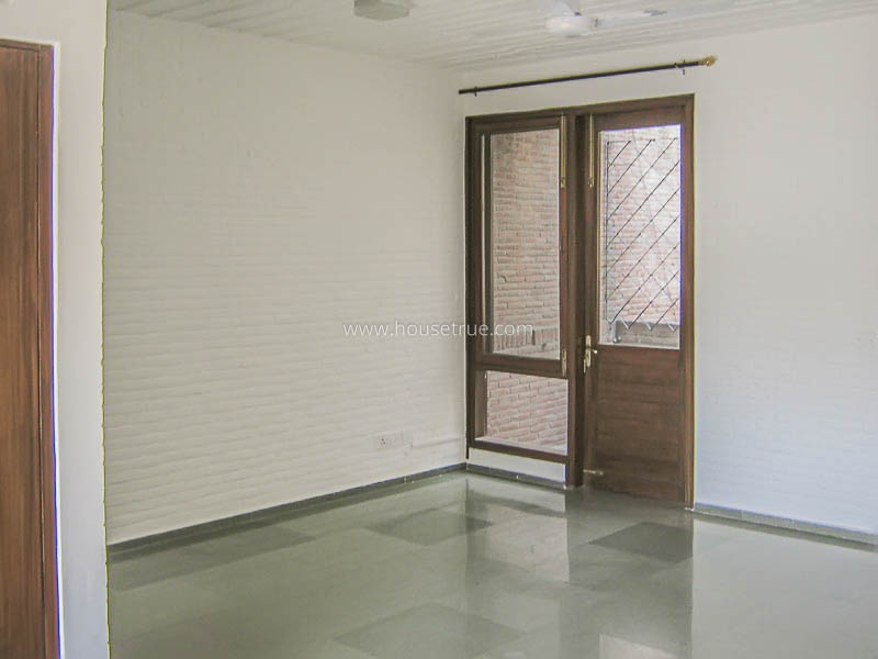 3 BHK Duplex For Rent in Vasant Vihar