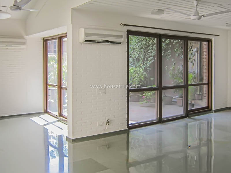 3 BHK Duplex For Rent in Vasant Vihar