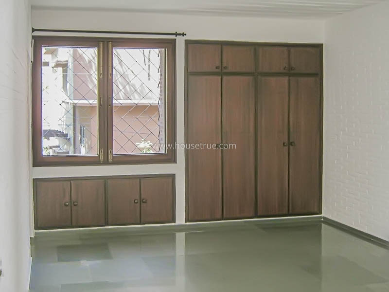 3 BHK Duplex For Rent in Vasant Vihar
