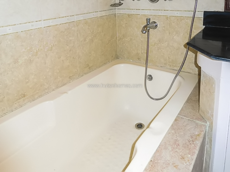 4 BHK Flat For Rent in Vasant Vihar