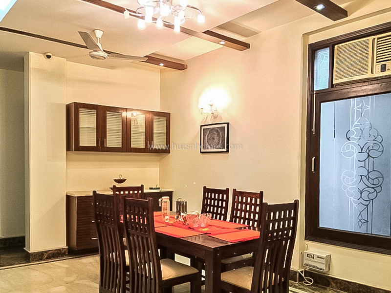3 BHK Flat For Rent in Defence Colony