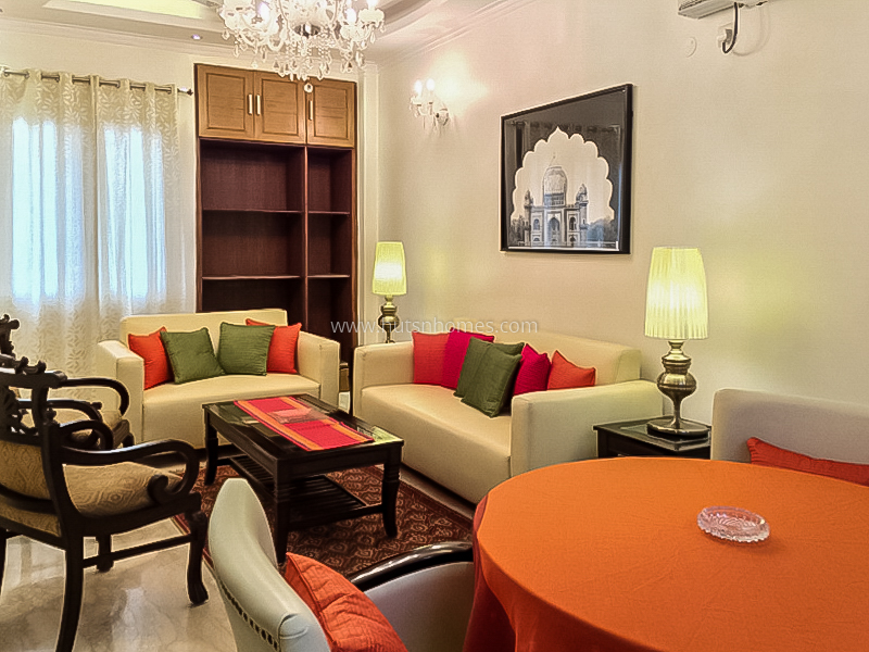3 BHK Flat For Rent in Defence Colony