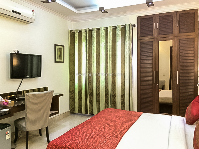 3 BHK Flat For Rent in Defence Colony