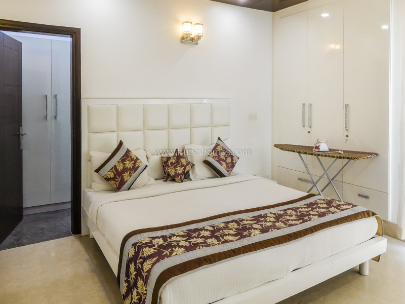 3 BHK Flat For Rent in Defence Colony