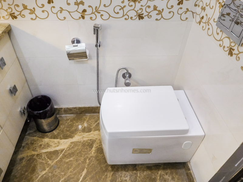 3 BHK Flat For Rent in Defence Colony