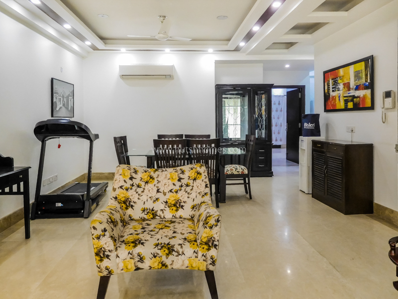 3 BHK Flat For Rent in Defence Colony