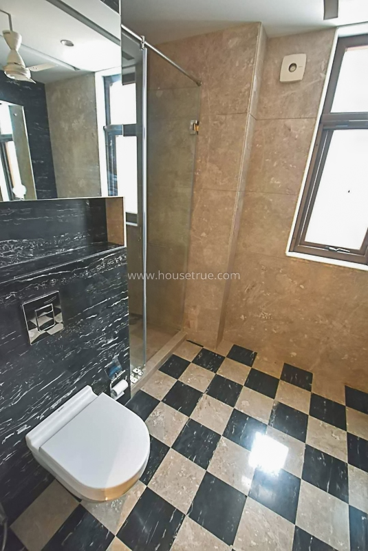3 BHK Builder Floor For Rent in Defence Colony