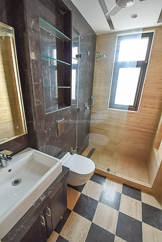 3 BHK Builder Floor For Rent in Defence Colony