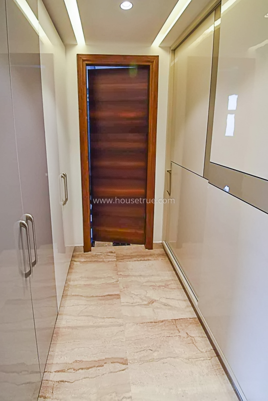 3 BHK Builder Floor For Rent in Defence Colony