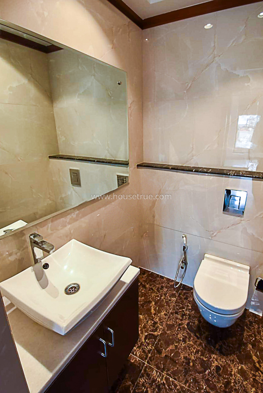 3 BHK Builder Floor For Rent in Defence Colony