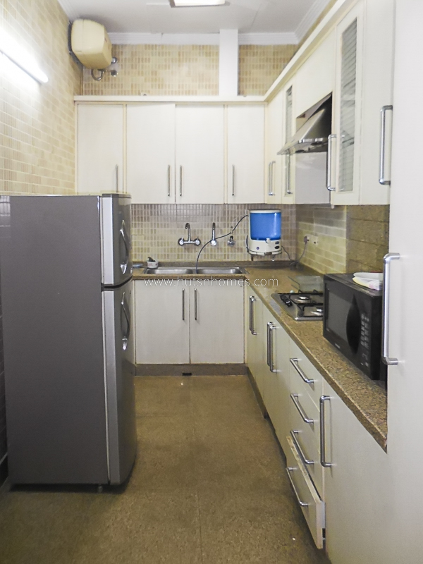 2 BHK Flat For Rent in Defence Colony