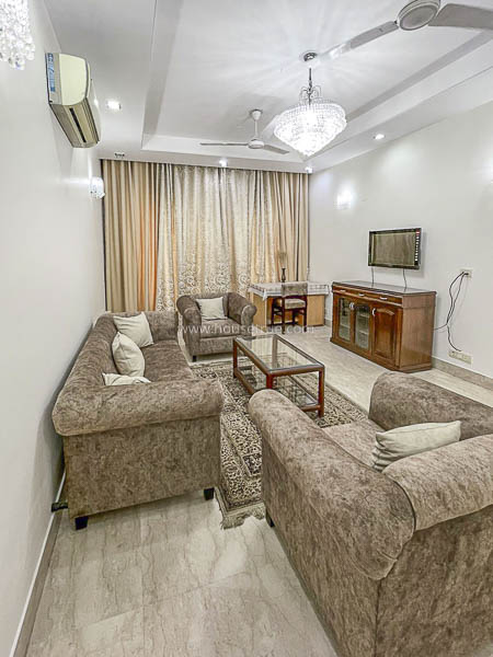2 BHK Flat For Rent in Defence Colony