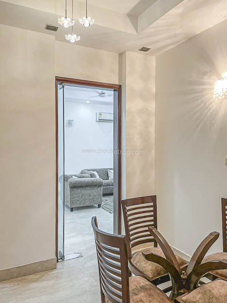 2 BHK Flat For Rent in Defence Colony