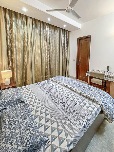 2 BHK Flat For Rent in Defence Colony