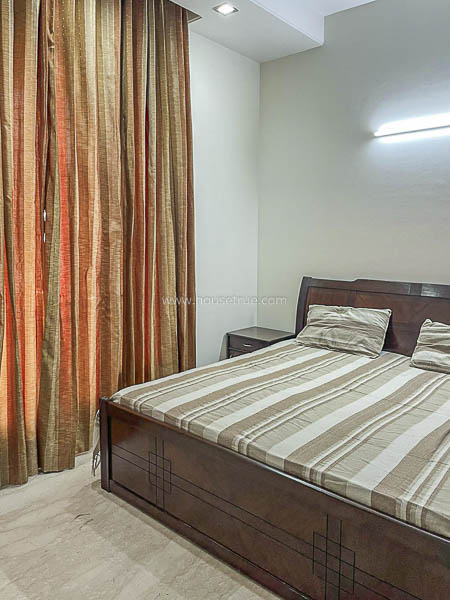 2 BHK Flat For Rent in Defence Colony