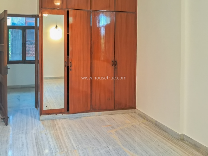 4 BHK Flat For Rent in Neeti Bagh