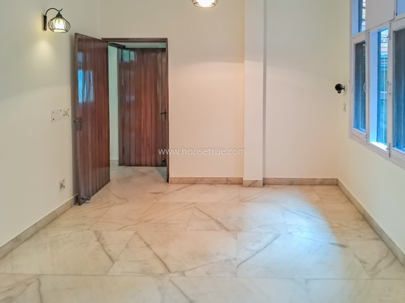 4 BHK Flat For Rent in Neeti Bagh
