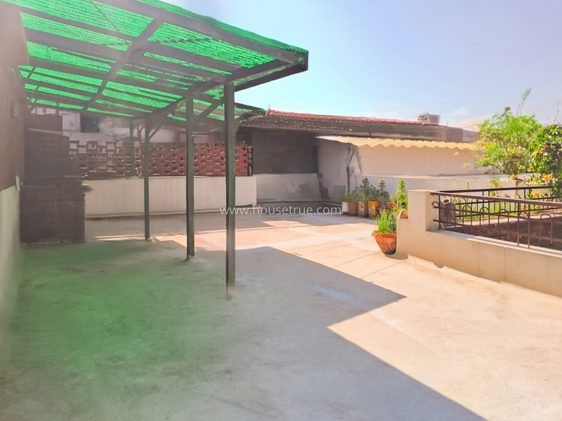 4 BHK Flat For Rent in Neeti Bagh