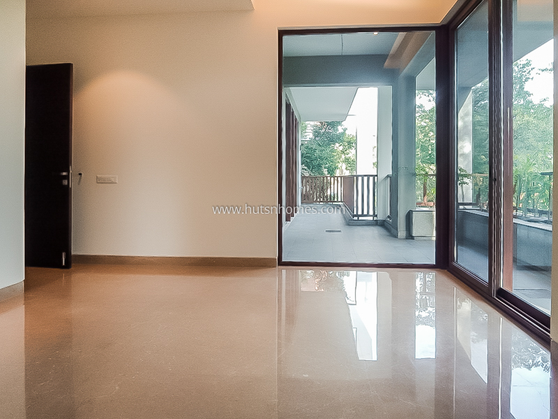 3 BHK Builder Floor For Rent in West End Colony