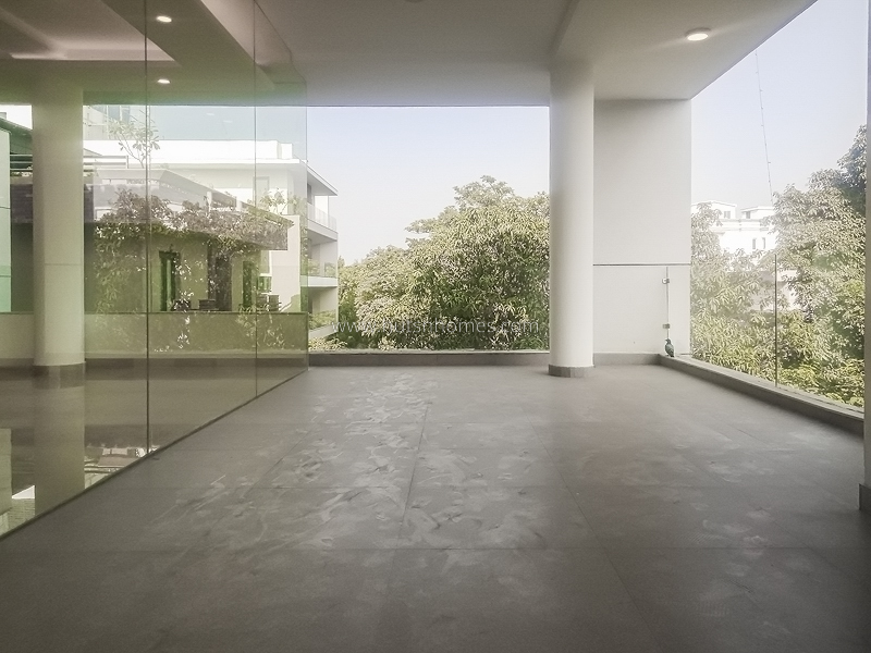 4 BHK Flat For Rent in Anand Niketan