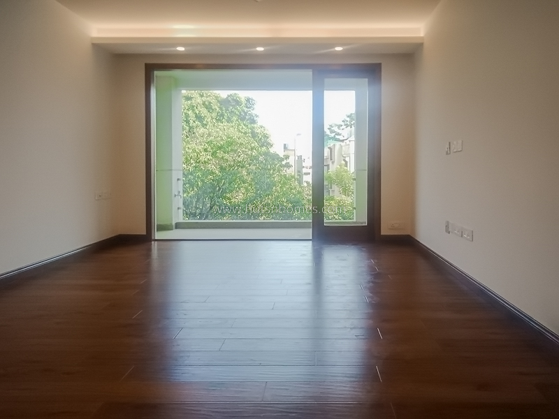 4 BHK Flat For Rent in Anand Niketan