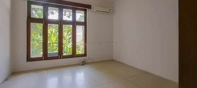 3 BHK Duplex For Sale in Amrita Shergill Marg