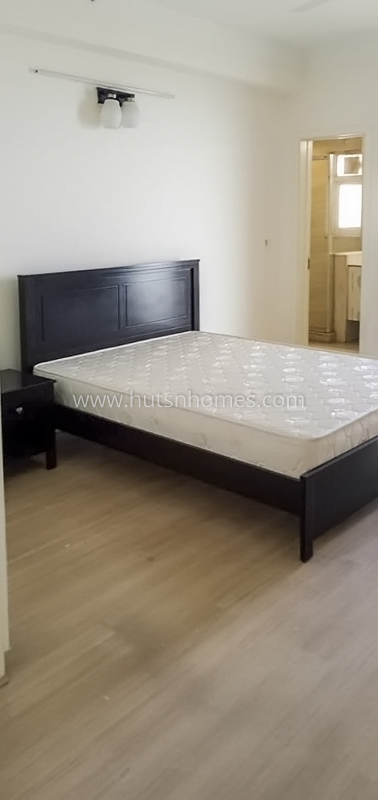 4 BHK Condo For Rent in Golf Course Road