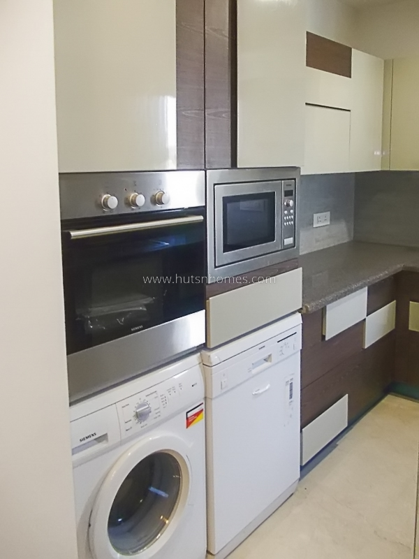 3 BHK Flat For Rent in Safdarjung Enclave