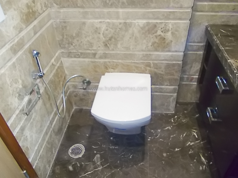 3 BHK Flat For Rent in Safdarjung Enclave