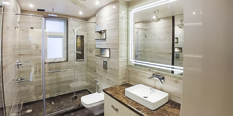 4 BHK Flat For Rent in Safdarjung Enclave