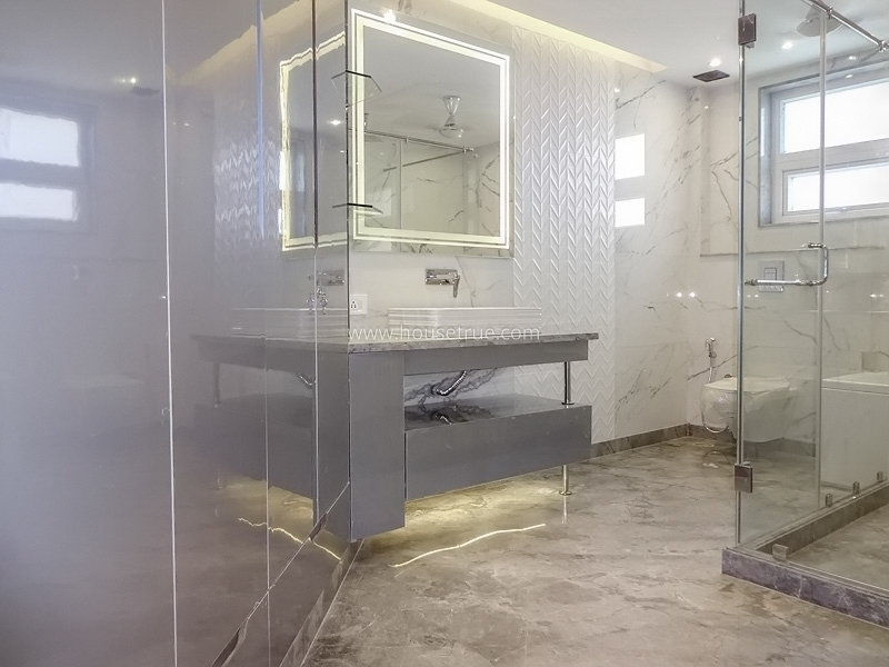 4 BHK Flat For Rent in Safdarjung Enclave