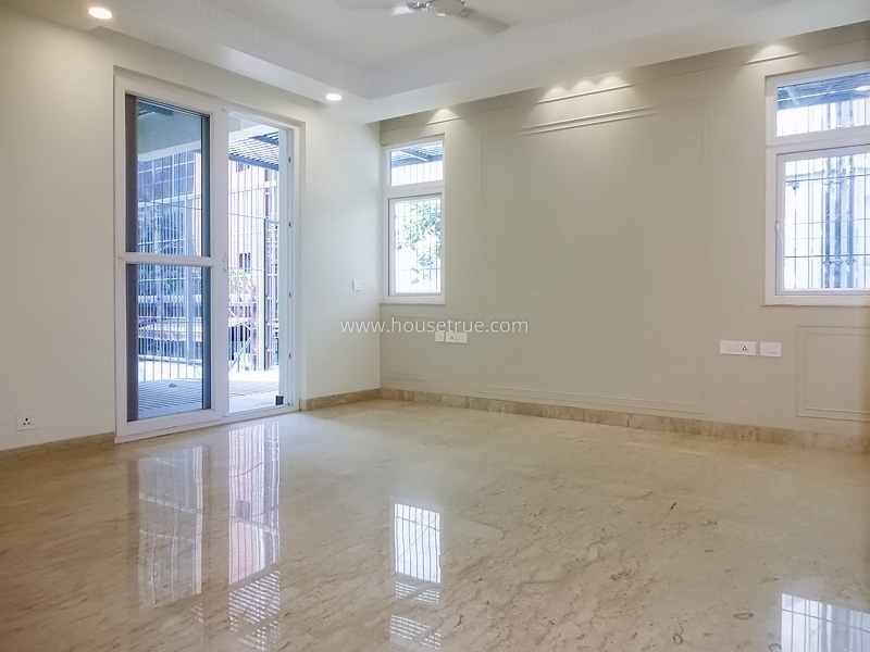 4 BHK Flat For Rent in Safdarjung Enclave
