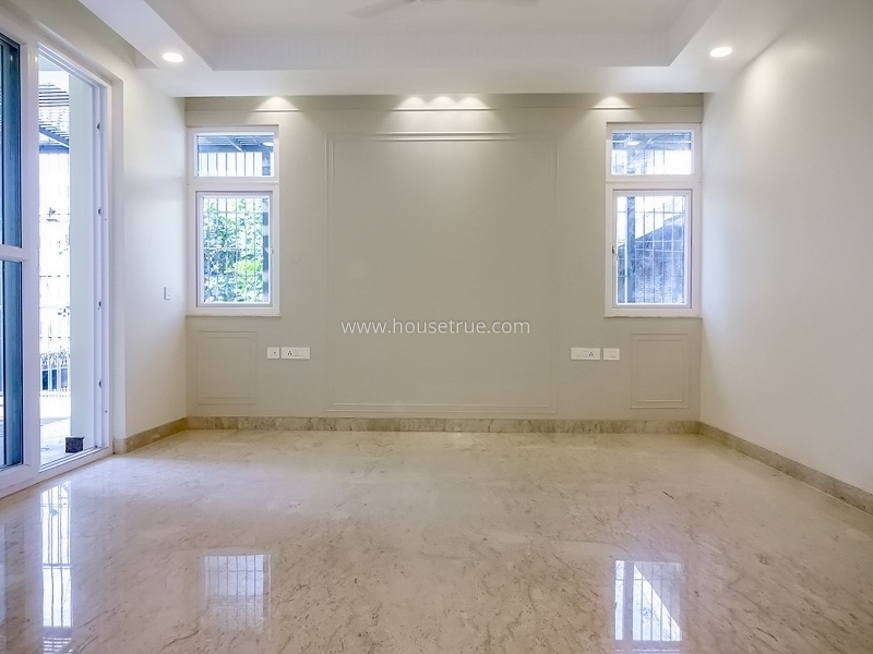 4 BHK Flat For Rent in Safdarjung Enclave