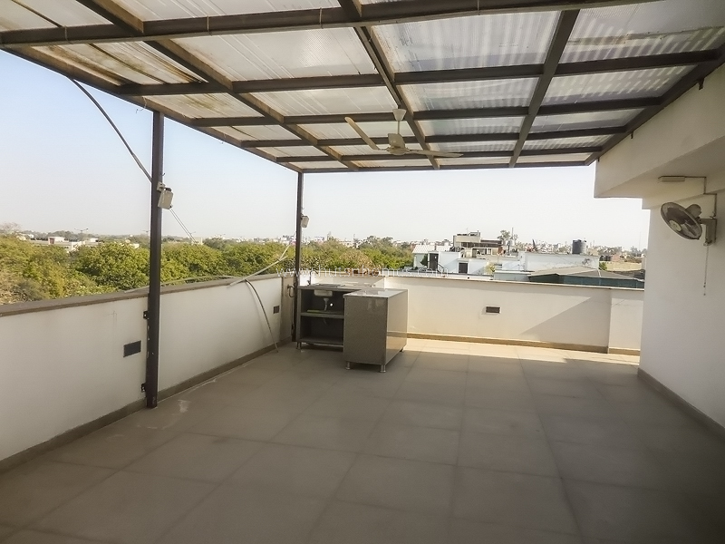 4 BHK Flat For Rent in Vasant Vihar