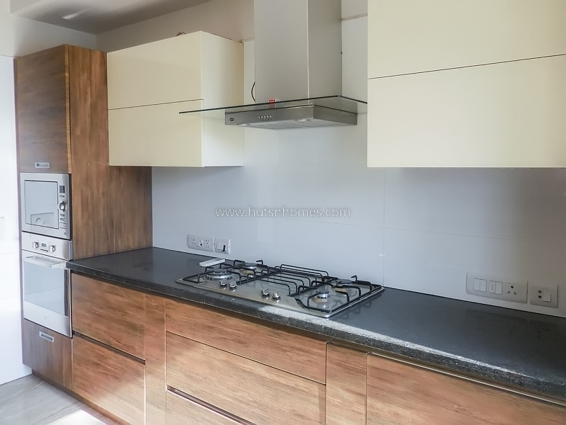 4 BHK Flat For Rent in Vasant Vihar