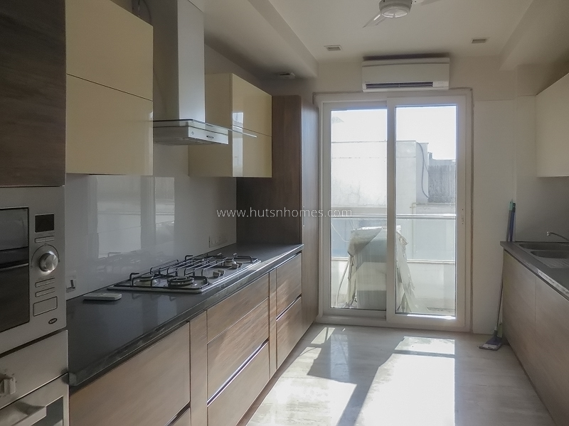 4 BHK Flat For Rent in Vasant Vihar