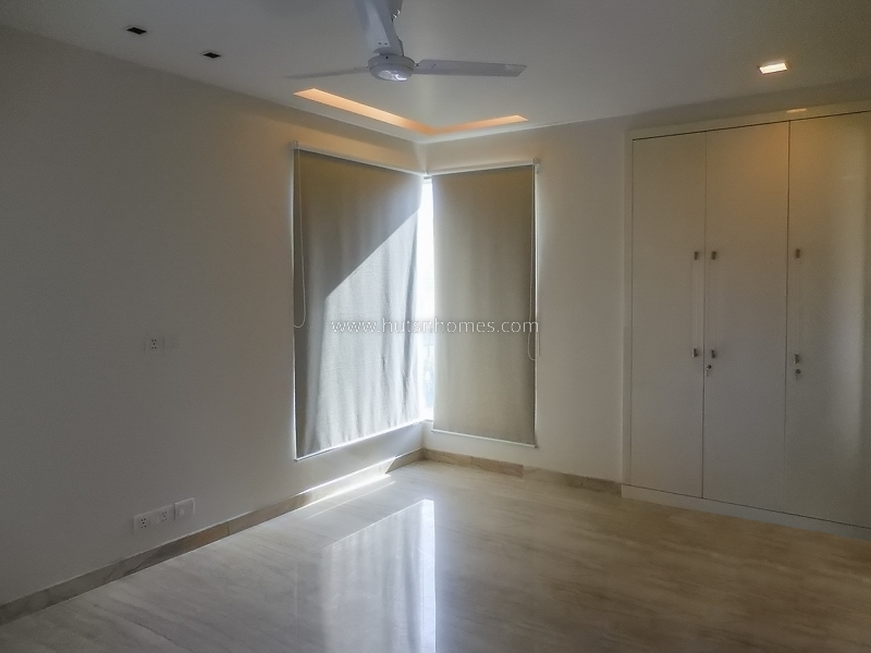 4 BHK Flat For Rent in Vasant Vihar