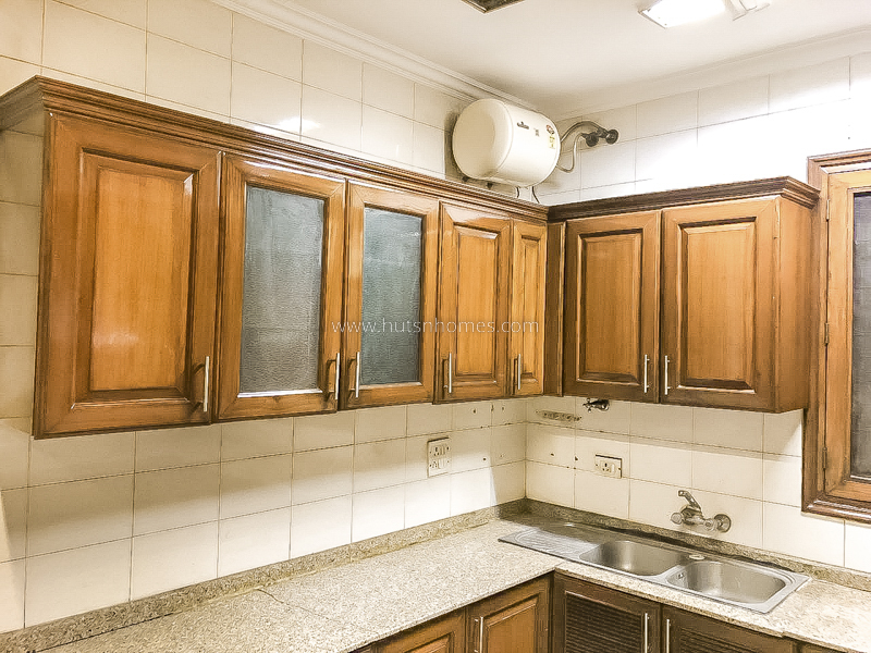 4 BHK Flat For Rent in Vasant Vihar