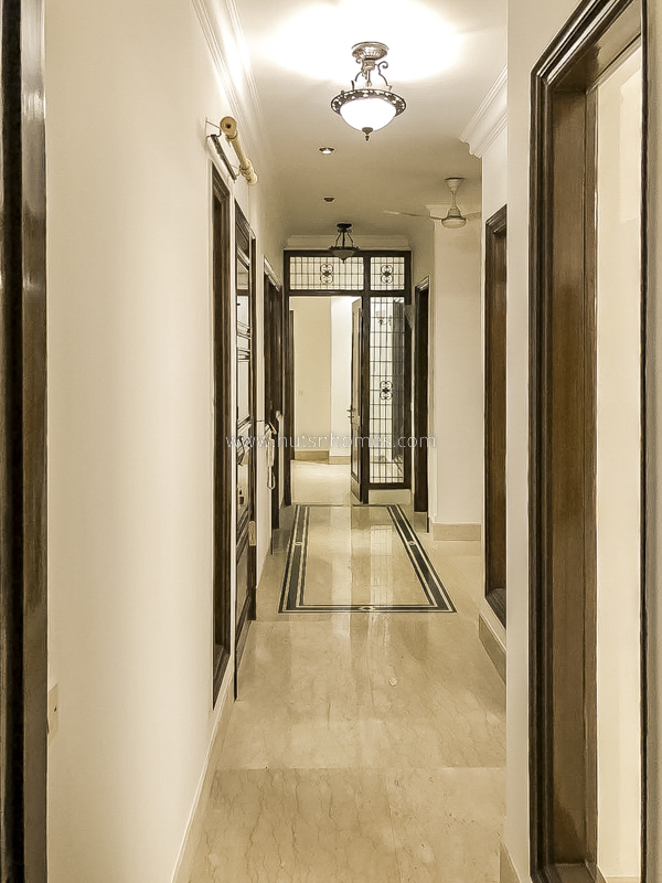 4 BHK Flat For Rent in Vasant Vihar