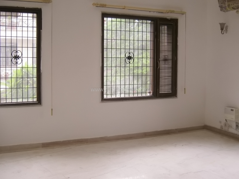 4 BHK Flat For Rent in Vasant Vihar