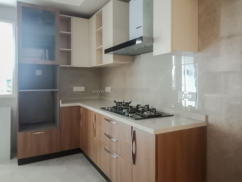 4 BHK Flat For Rent in Vasant Vihar