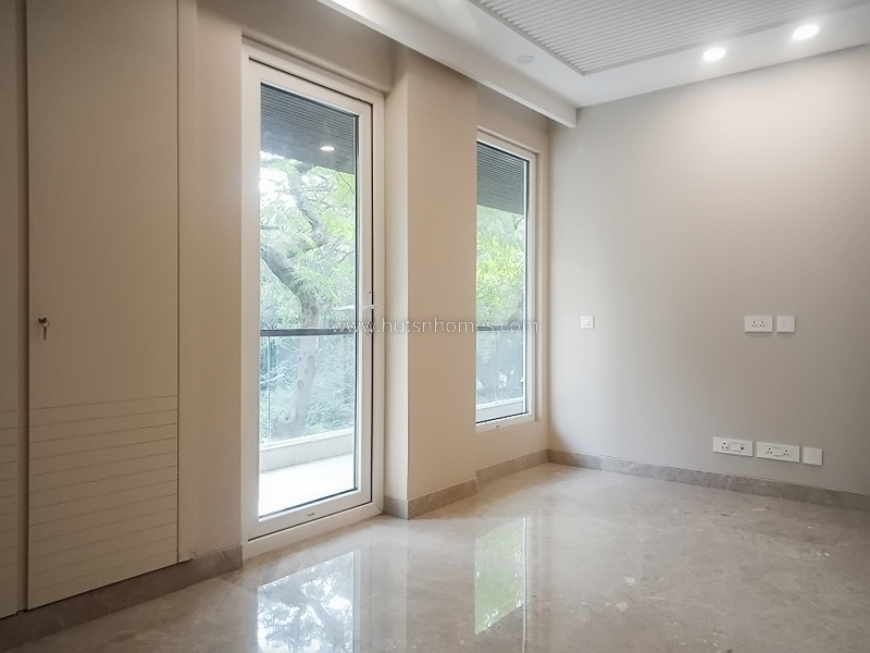 4 BHK Flat For Rent in Vasant Vihar