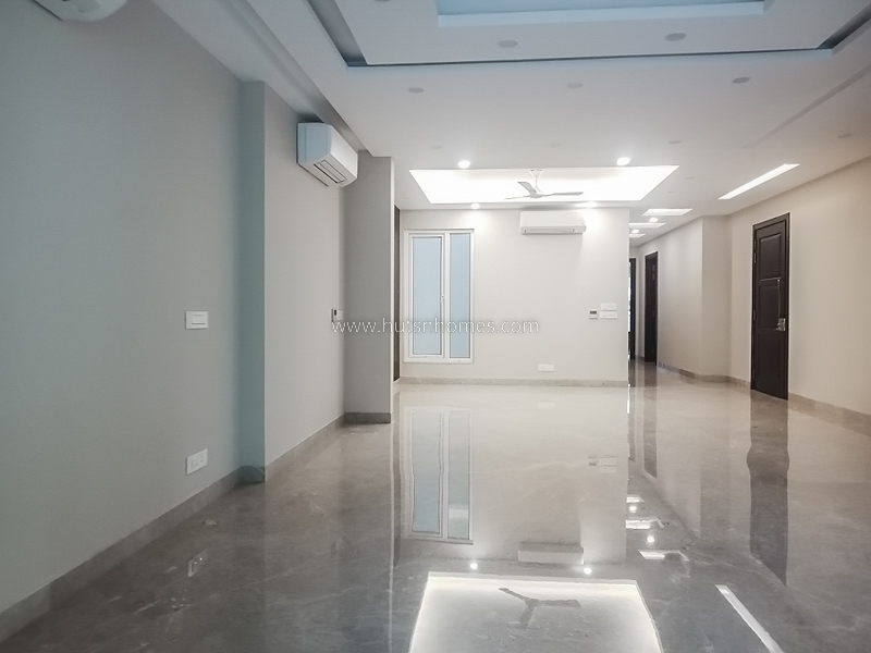 4 BHK Flat For Rent in Vasant Vihar