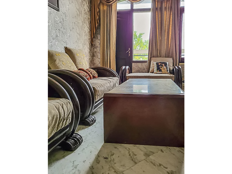 3 BHK Flat For Rent in Safdarjung Enclave