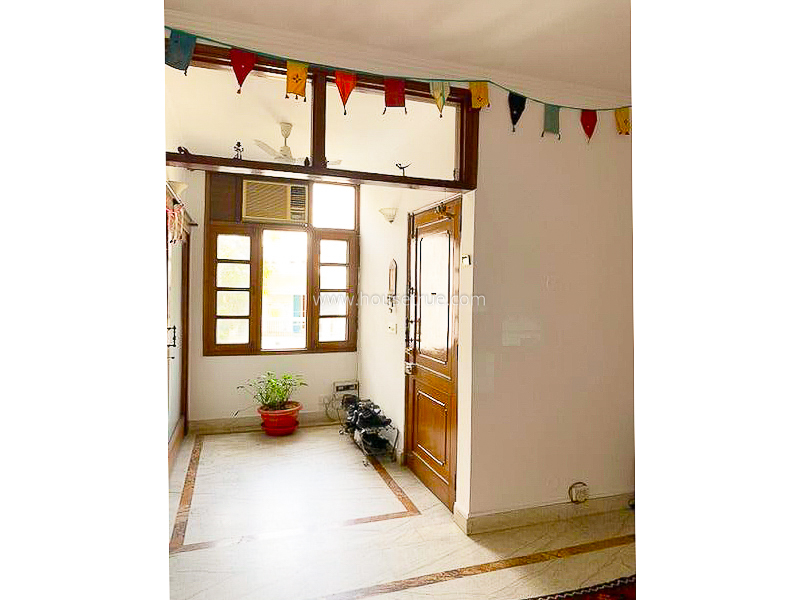 3 BHK Flat For Rent in Safdarjung Enclave
